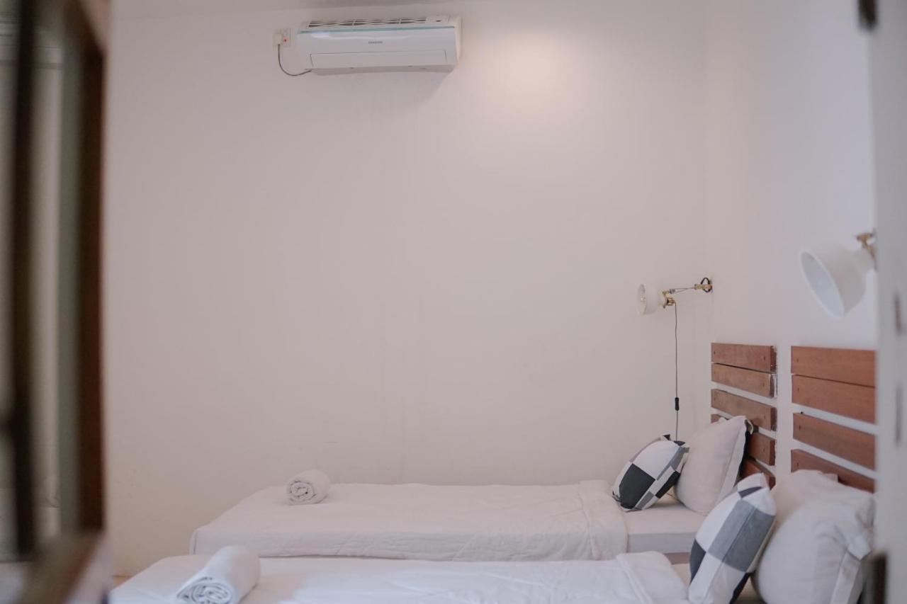 Augustina Home Malang Exterior photo