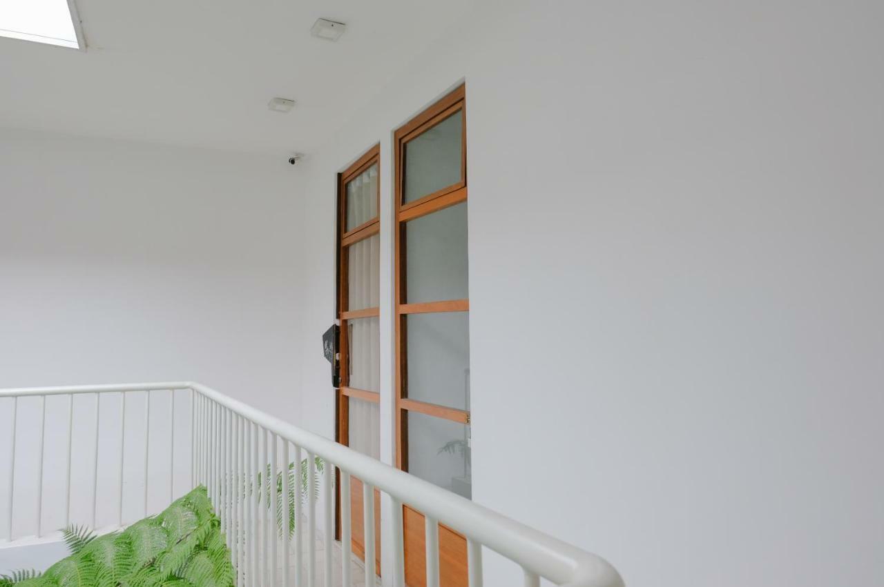 Augustina Home Malang Exterior photo